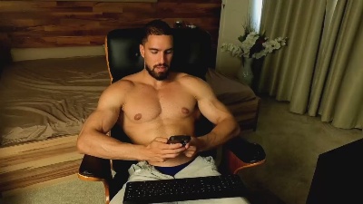 IvanHyde live cam on Cam4