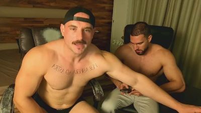 IvanHyde live cam on Cam4