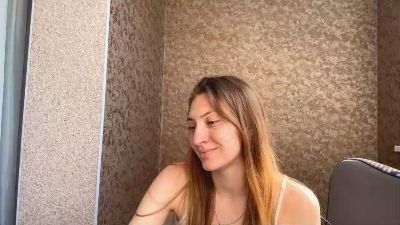 IvanaDipiero live cam on Cam4