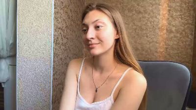 IvanaDipiero live cam on Cam4