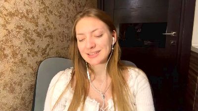 IvanaDipiero live cam on Cam4