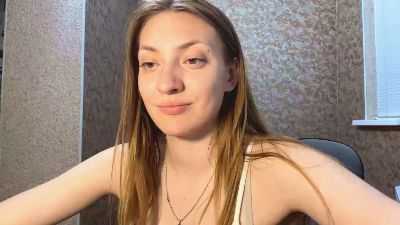 IvanaDipiero live cam on Cam4