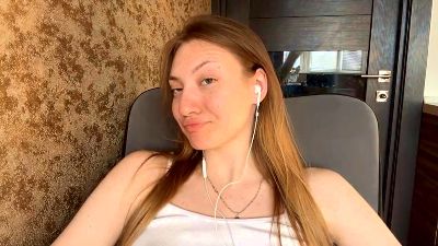 IvanaDipiero live cam on Cam4