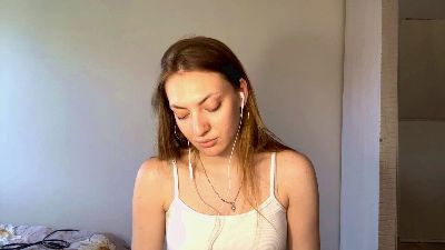 IvanaDipiero live cam on Cam4
