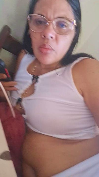 Ivana_milf live cam on Cam4