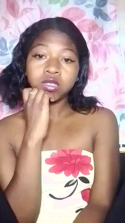 Ivandah live cam on Cam4