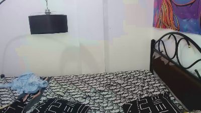 IvannaLoreXXX live cam on Cam4