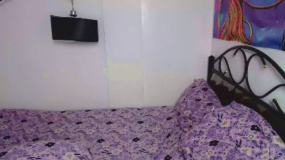 IvannaLoreXXX live cam on Cam4