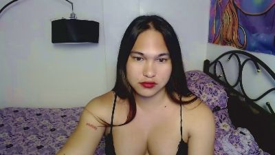 IvannaLoreXXX live cam on Cam4