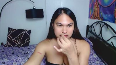 IvannaLoreXXX live cam on Cam4