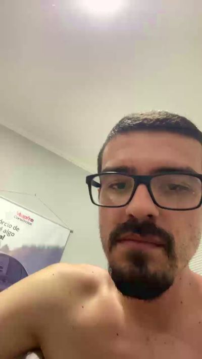 Ivis1999 live cam on Cam4