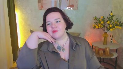 IvoryFlame live cam on Cam4