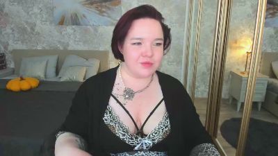IvoryFlame live cam on Cam4