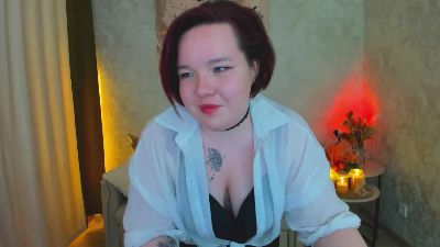IvoryFlame live cam on Cam4