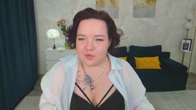 IvoryFlame live cam on Cam4