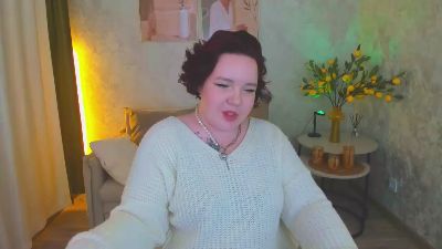IvoryFlame live cam on Cam4