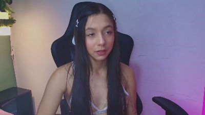 Ivys_grey18 live cam on Cam4