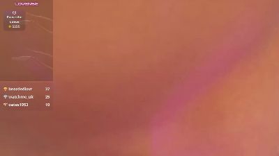 Ivys_grey18 live cam on Cam4