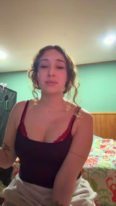 Izacat live cam on Cam4