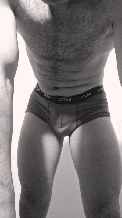 Izk32 live cam on Cam4
