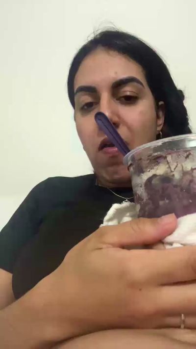 Izobeu live cam on Cam4