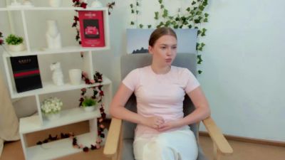 IzolaLynde live cam on Cam4