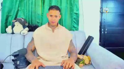 JARED_KUSHH1 live cam on Cam4