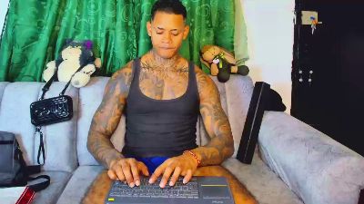 JARED_KUSHH1 live cam on Cam4