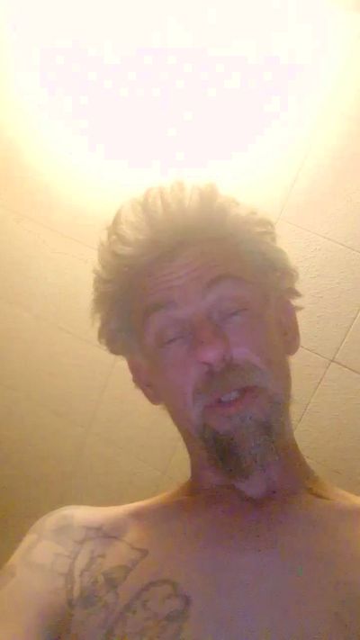 JBlaze83 live cam on Cam4