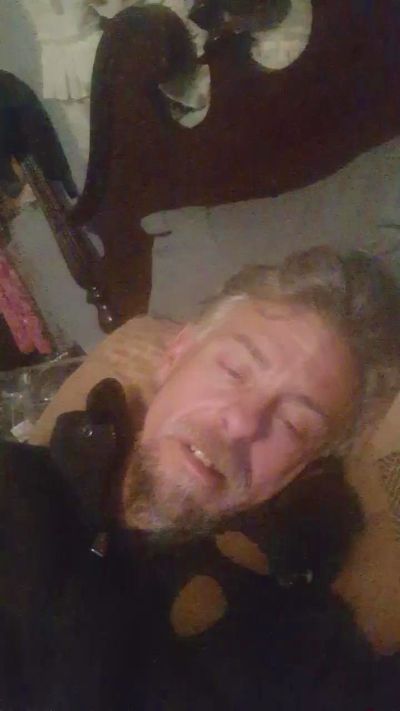 JBlaze83 live cam on Cam4