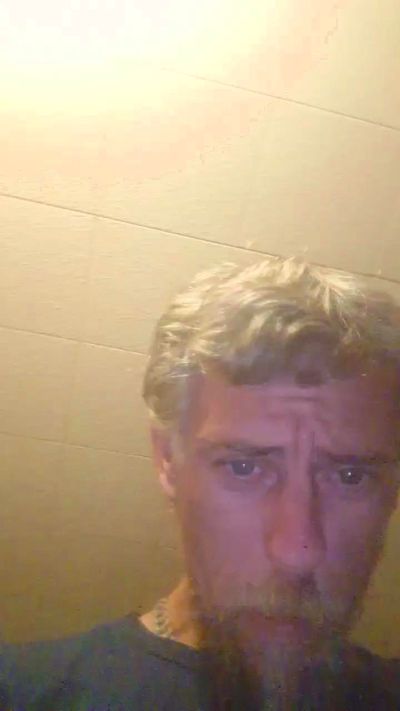 JBlaze83 live cam on Cam4