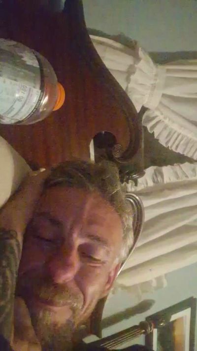 JBlaze83 live cam on Cam4