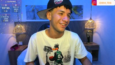 JDWhite18 live cam on Cam4