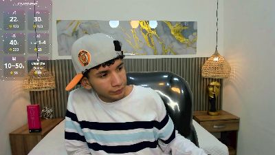 JDWhite18 live cam on Cam4