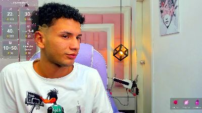 JDWhite18 live cam on Cam4