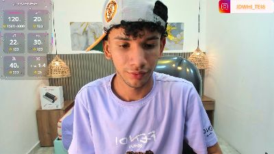 JDWhite18 live cam on Cam4