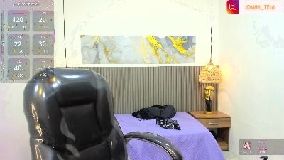 JDWhite18 live cam on Cam4