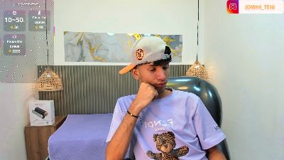 JDWhite18 live cam on Cam4