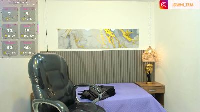 JDWhite18 live cam on Cam4