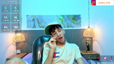 JDWhite18 live cam on Cam4