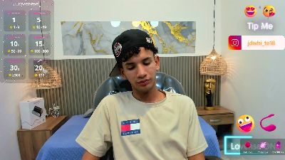 JDWhite18 live cam on Cam4