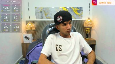 JDWhite18 live cam on Cam4