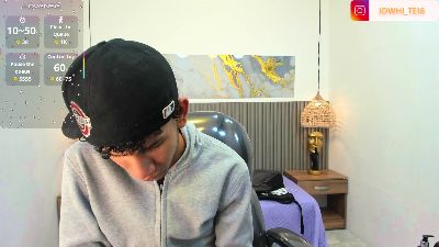 JDWhite18 live cam on Cam4