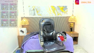 JDWhite18 live cam on Cam4