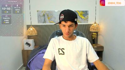JDWhite18 live cam on Cam4