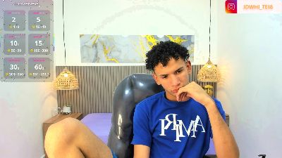 JDWhite18 live cam on Cam4
