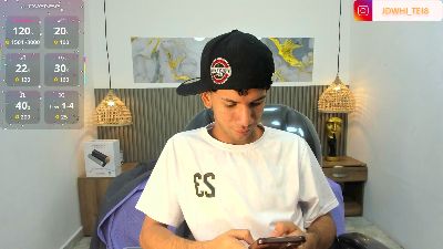 JDWhite18 live cam on Cam4
