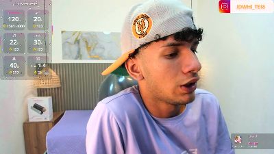JDWhite18 live cam on Cam4