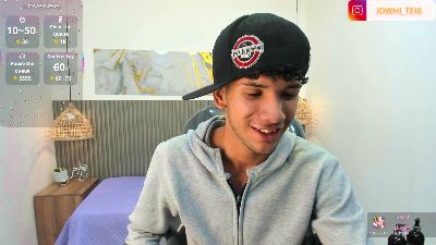 JDWhite18 live cam on Cam4