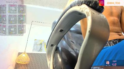 JDWhite18 live cam on Cam4